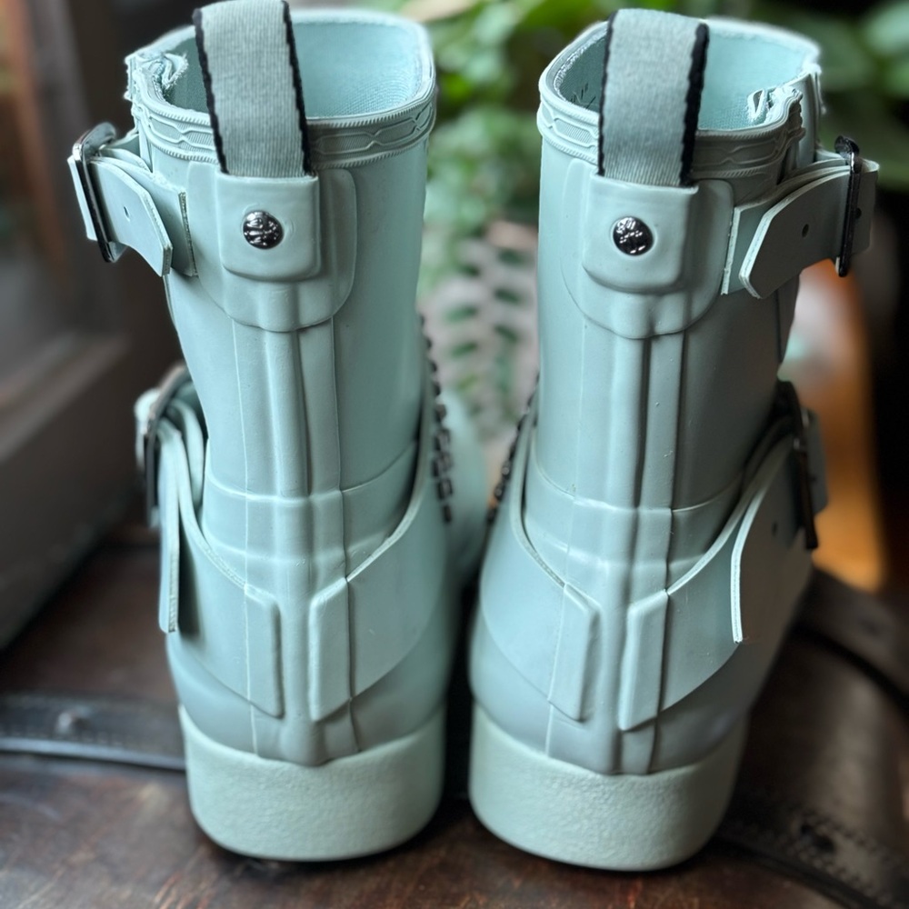 Hunter Refined Stud Ankle Boots - Picture 6 of 14